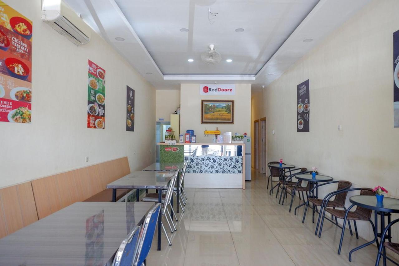 Reddoorz Plus @ Losari Makassar Eksteriør bilde